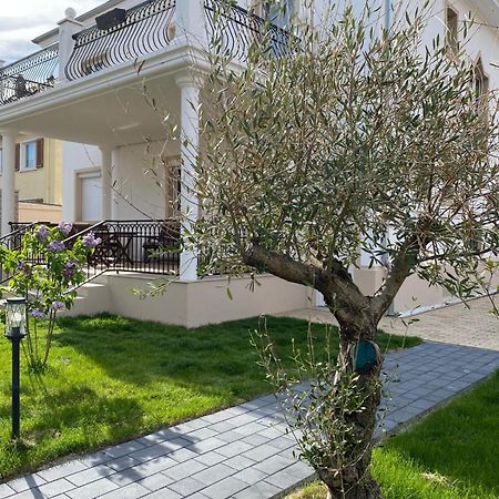Primera Villa Singen Luaran gambar