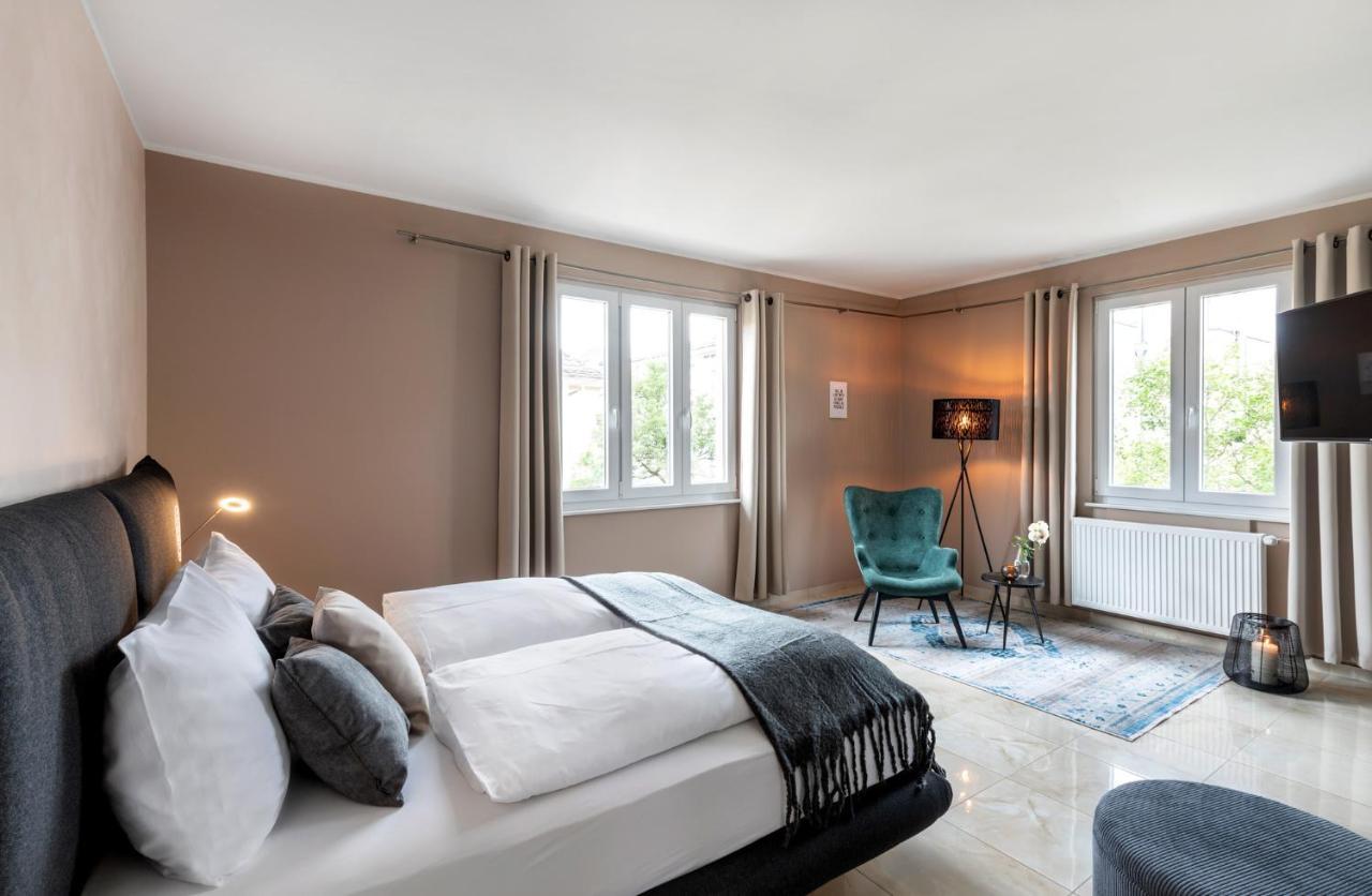 Primera Villa Singen Luaran gambar